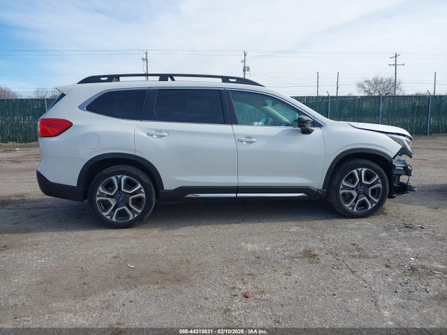 4S4WMASD6R3427033 Subaru Ascent Limited 7-passenger