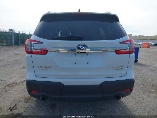 4S4WMASD6R3427033 Subaru Ascent Limited 7-passenger