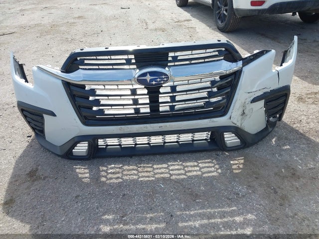 4S4WMASD6R3427033 Subaru Ascent Limited 7-passenger