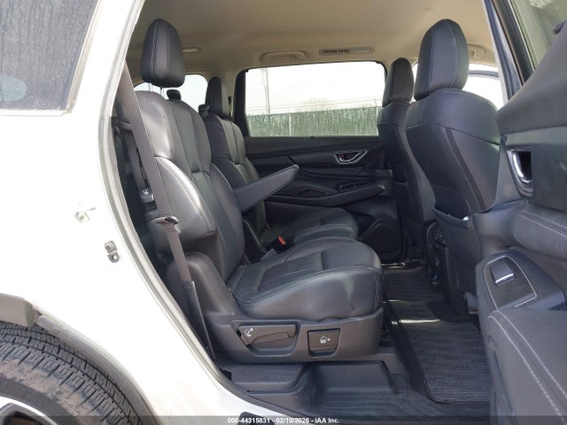 4S4WMASD6R3427033 Subaru Ascent Limited 7-passenger