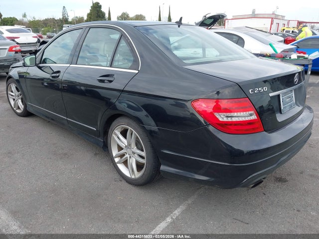 WDDGF4HB3EA933716 Mercedes-Benz C 250 Sport