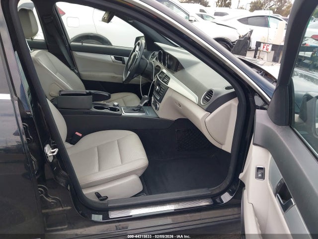 WDDGF4HB3EA933716 Mercedes-Benz C 250 Sport
