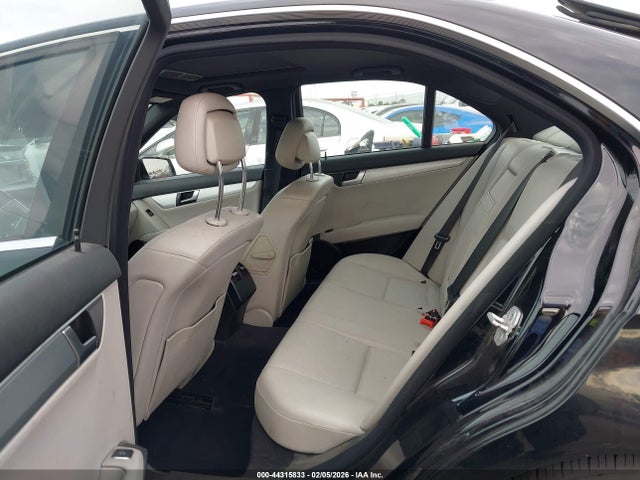 WDDGF4HB3EA933716 Mercedes-Benz C 250 Sport