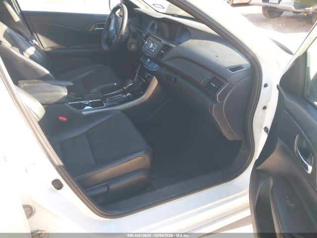 1HGCR2F56GA102085 Honda Accord Sport