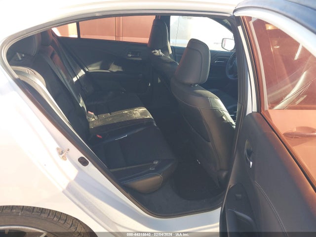 1HGCR2F56GA102085 Honda Accord Sport