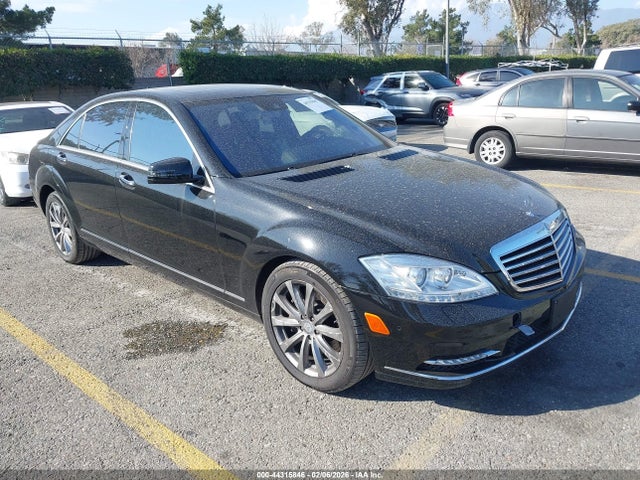 2013 MERCEDES-BENZ S 350 BLUETEC WDDNG8DB8DA530685