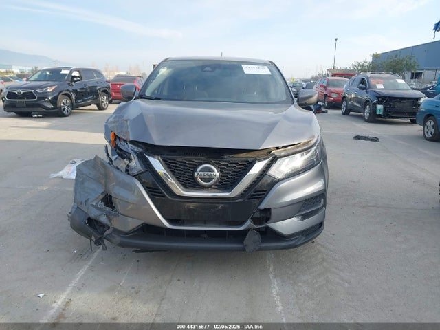 JN1BJ1CVXLW262695 Nissan Rogue Sport S Fwd Xtronic Cvt