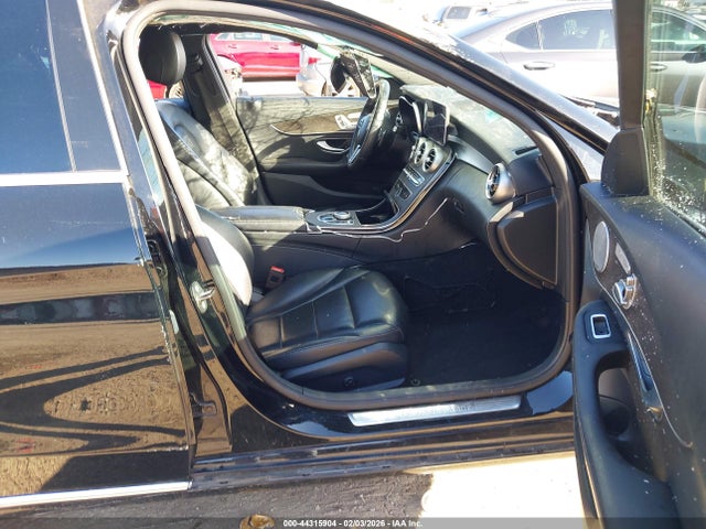 Продажа на аукционе авто 2019 Mercedes-benz C 300, vin: 55SWF8DB3KU302808, номер лота: 44315904