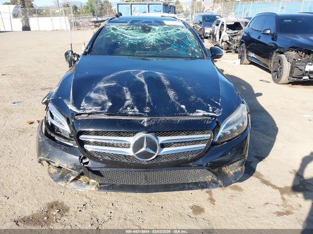 Продажа на аукционе авто 2019 Mercedes-benz C 300, vin: 55SWF8DB3KU302808, номер лота: 44315904