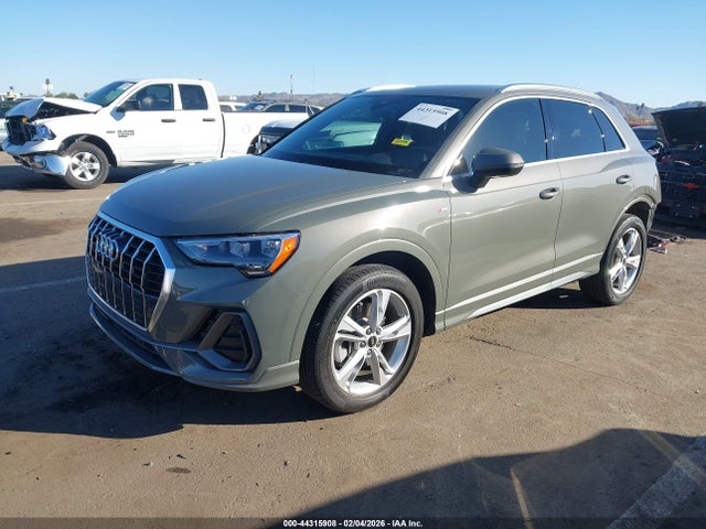 2022 AUDI Q3 WA1DECF33N1088155 Photo 1