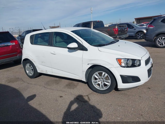 1G1JA6SH5E4151514 Chevrolet Sonic Ls Auto