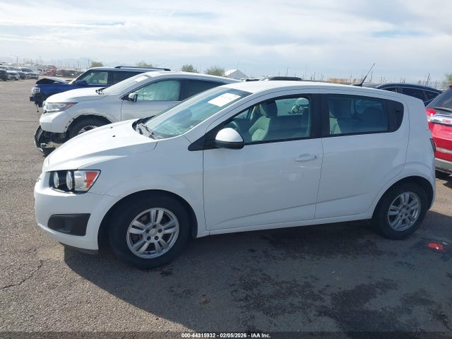 1G1JA6SH5E4151514 Chevrolet Sonic Ls Auto