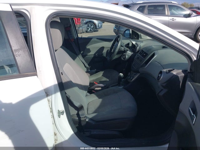 1G1JA6SH5E4151514 Chevrolet Sonic Ls Auto