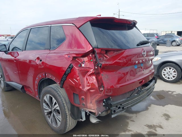 JN8BT3BA7PW000581 Nissan Rogue Sv Fwd