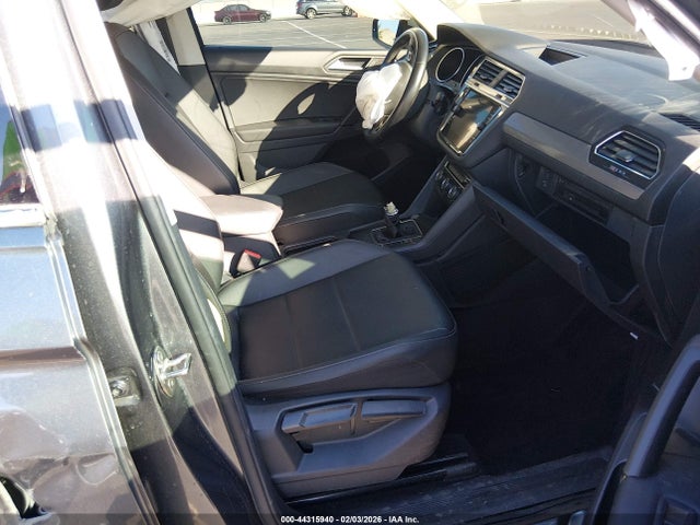 2019 Volkswagen Tiguan მანქანა იყიდება აუქციონზე, vin: 3VV3B7AX2KM195693, აუქციონის ნომერი: 44315940