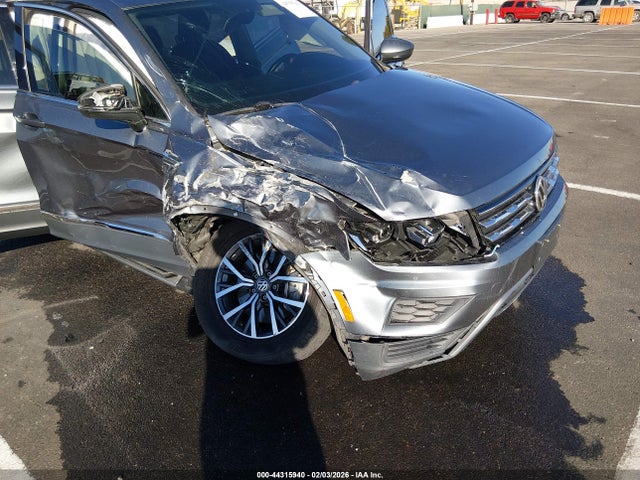 2019 Volkswagen Tiguan მანქანა იყიდება აუქციონზე, vin: 3VV3B7AX2KM195693, აუქციონის ნომერი: 44315940