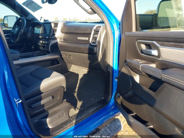 2021 Ram 1500 Big Horn  4x4 5'7 Box მანქანა იყიდება აუქციონზე, vin: 1C6SRFFT3MN830751, აუქციონის ნომერი: 44315956
