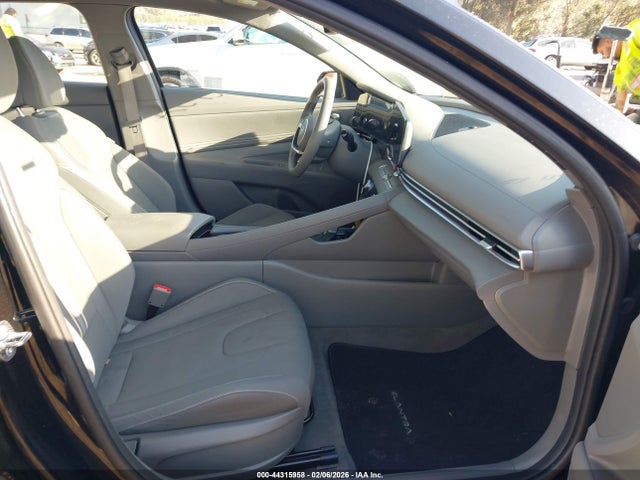 KMHLS4DG6SU946536 Hyundai Elantra Sel Convenience