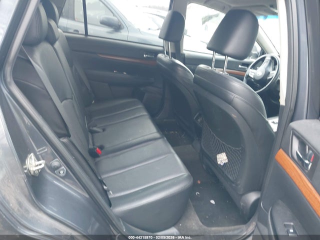 Aukcja sprzedaży 2014 Subaru Outback 2.5i Limited, vin: 4S4BRCLC9E3282131, numer aukcji: 44315970