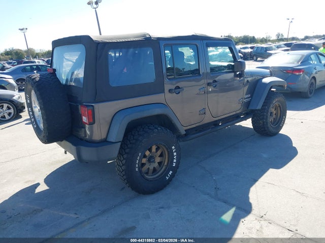 2014 JEEP WRANGLER UNLIMITED 1C4BJWDG1EL245217 Photo 3