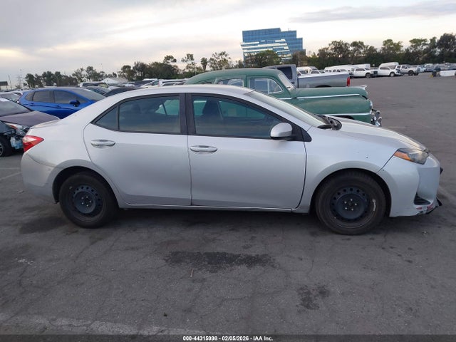 Toyota COROLLA LE 2019 2T1BURHE3KC137296 Image 13