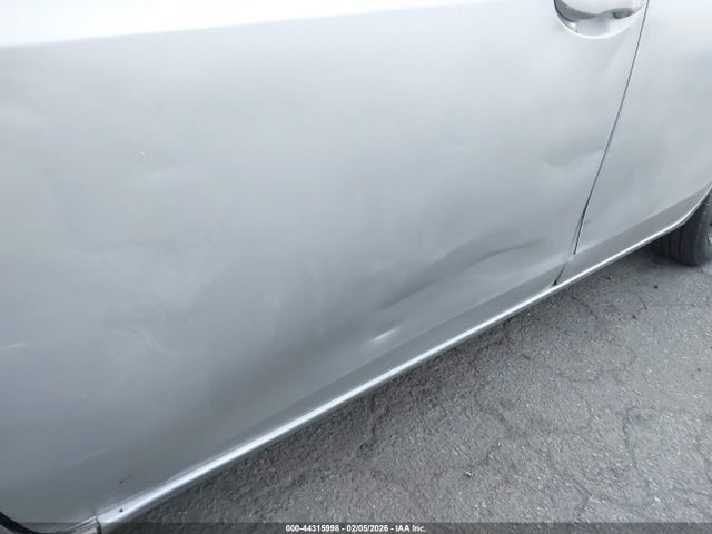 Toyota COROLLA LE 2019 2T1BURHE3KC137296 Image 6