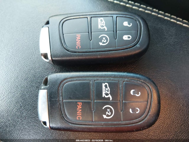 1C4PJMDSXGW142085 Jeep Cherokee Limited