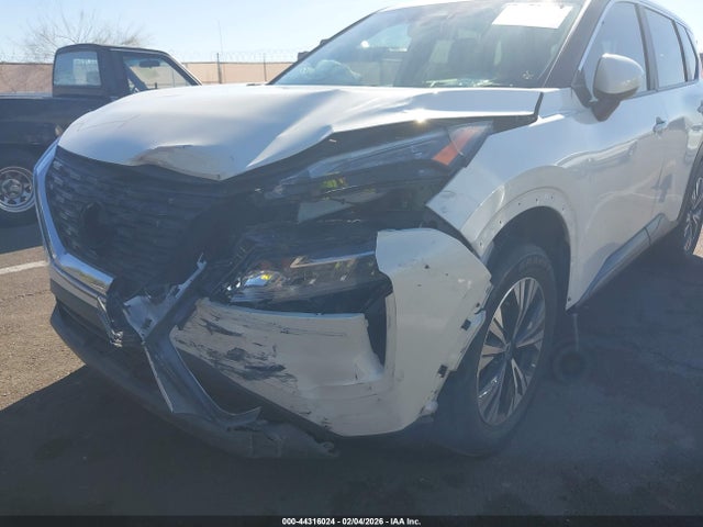 JN8BT3BA9PW425140 Nissan Rogue Sv Fwd