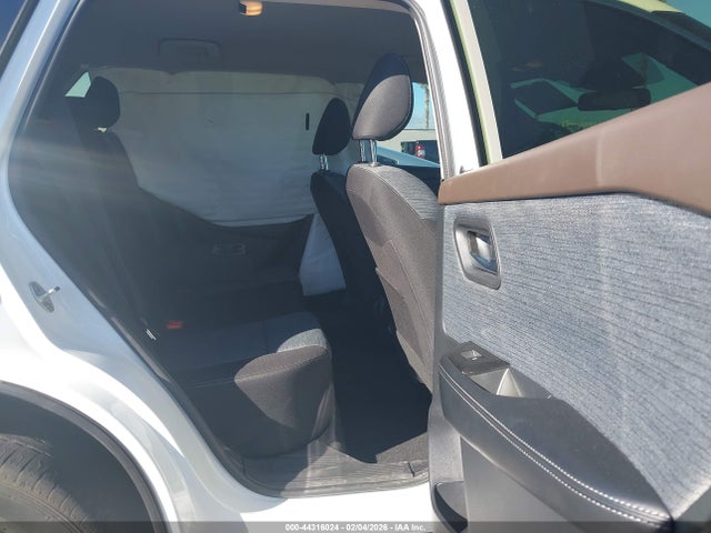 JN8BT3BA9PW425140 Nissan Rogue Sv Fwd