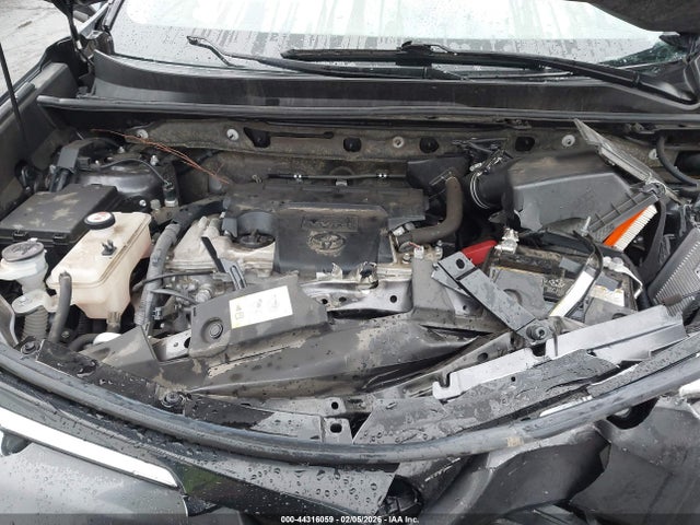 Toyota Rav4 Xle 2018 JTMRFREV8JJ186929 Image 10