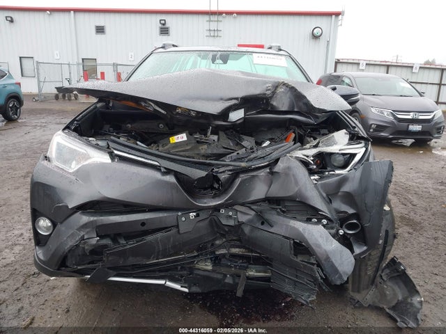 Toyota Rav4 Xle 2018 JTMRFREV8JJ186929 Image 12
