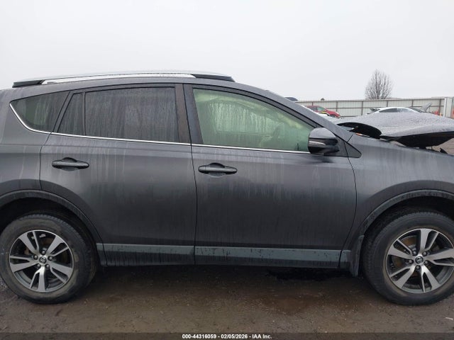 Toyota Rav4 Xle 2018 JTMRFREV8JJ186929 Image 13