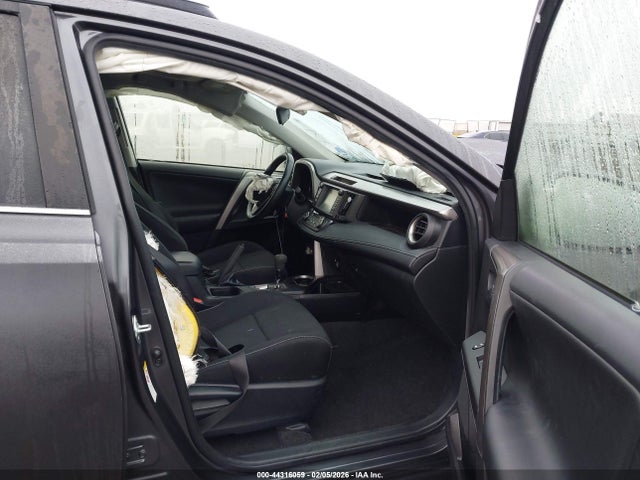 Toyota Rav4 Xle 2018 JTMRFREV8JJ186929 Image 5