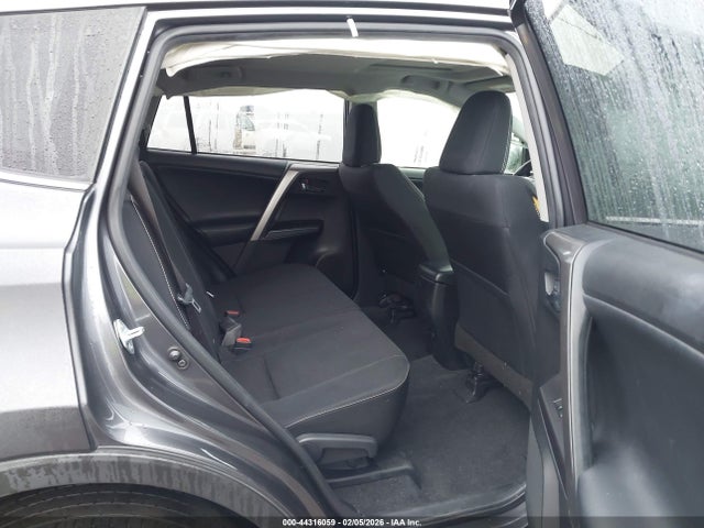 Toyota Rav4 Xle 2018 JTMRFREV8JJ186929 Image 8