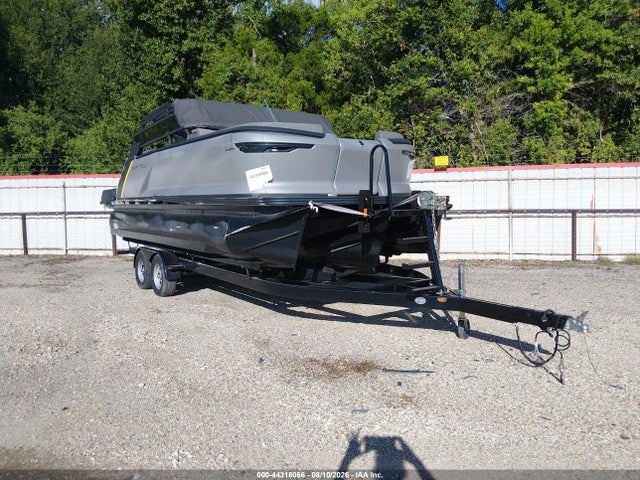44316066 :رقم المزاد ، TII84436I324 vin ، 2024 Manitou Pontoon And Trailer مزاد بيع