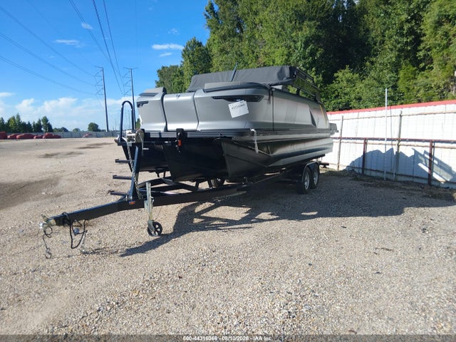 2024 Manitou Pontoon And Trailer მანქანა იყიდება აუქციონზე, vin: TII84436I324, აუქციონის ნომერი: 44316066