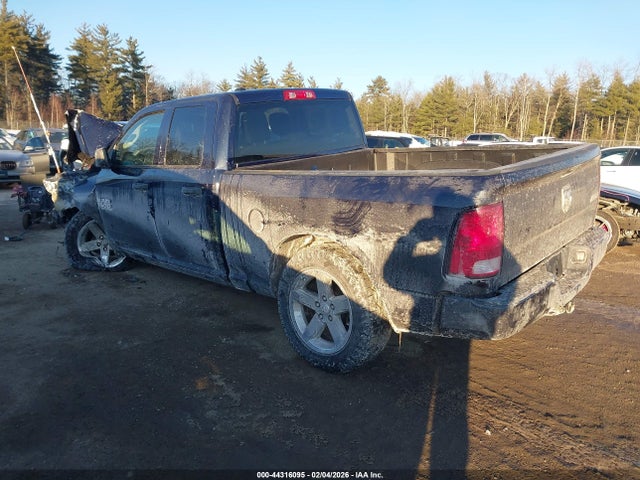 2018 RAM 1500 1C6RR7FG3JS189735 Photo 2
