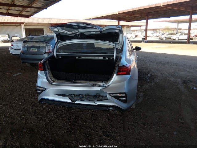 3KPF24AD7KE073440 KIA Forte Lxs