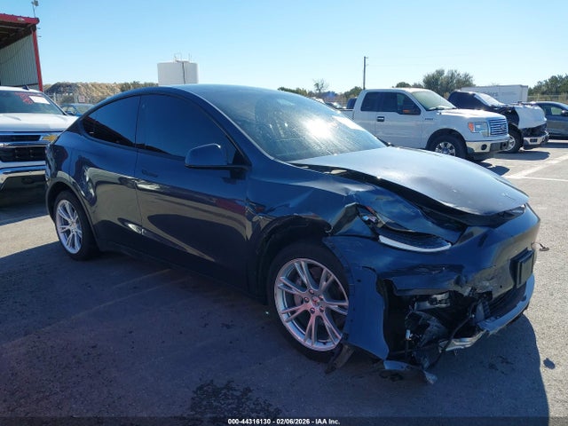 2020 TESLA MODEL Y 5YJYGDEE8LF053738