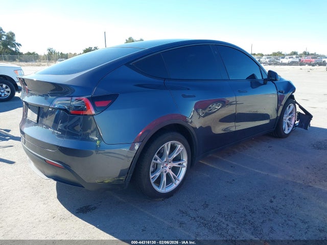 2020 TESLA MODEL Y 5YJYGDEE8LF053738 Photo 3