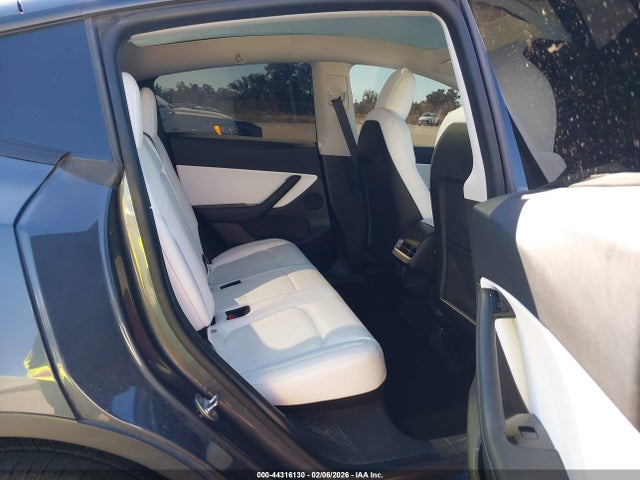 2020 TESLA MODEL Y 5YJYGDEE8LF053738 Photo 7