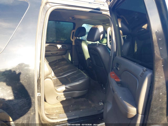 Продажа на аукционе авто 2011 Chevrolet Suburban 1500 Lt1, vin: 1GNSKJE35BR113864, номер лота: 44316200