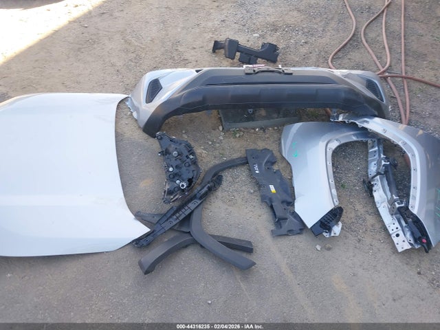 2T3K1RFVXSC336171 Toyota RAV4 LE