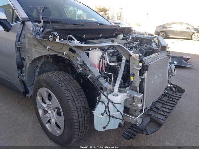 2T3K1RFVXSC336171 Toyota RAV4 LE