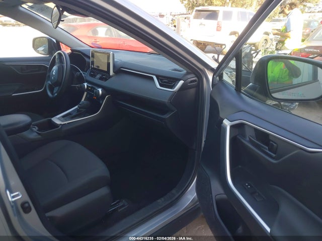 2T3K1RFVXSC336171 Toyota RAV4 LE