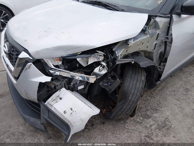 2019 NISSAN KICKS 3N1CP5CU5KL564580 Photo 5