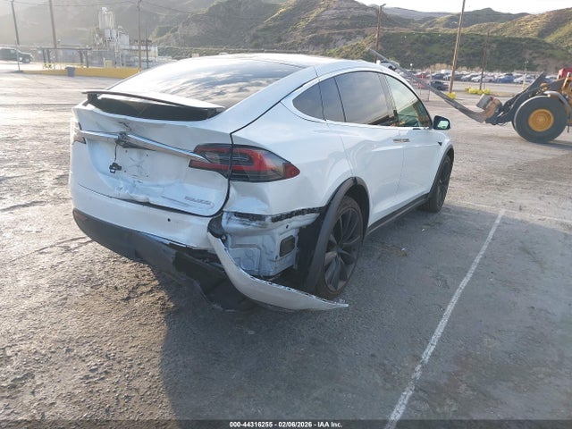 2020 TESLA MODEL X 5YJXCAE44LF279403 Photo 3