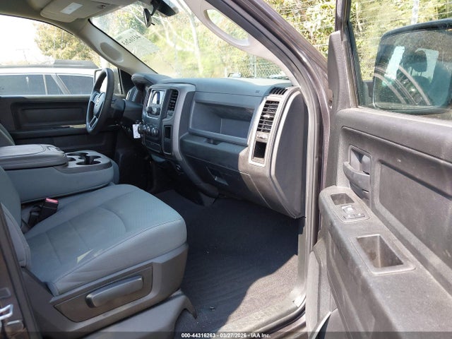 44316263 :رقم المزاد ، 1C6RR7FG7HS755938 vin ، 2017 Ram 1500 Tradesman  4x4 6'4 Box مزاد بيع