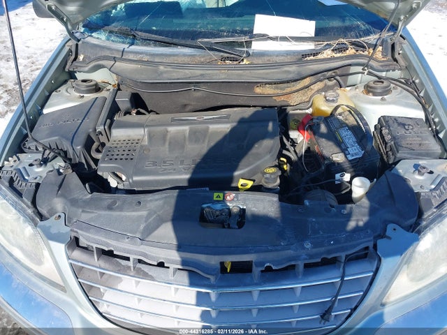 2004 Chrysler Pacifica მანქანა იყიდება აუქციონზე, vin: 2C8GF68444R183081, აუქციონის ნომერი: 44316285
