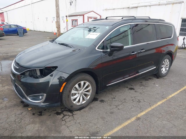 Aukcja sprzedaży 2017 Chrysler Pacifica Touring-l, vin: 2C4RC1BG2HR642350, numer aukcji: 44316336